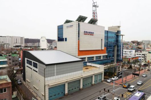 클릭하시면 큰 이미지를 볼 수 있습니다. 아시아경제
