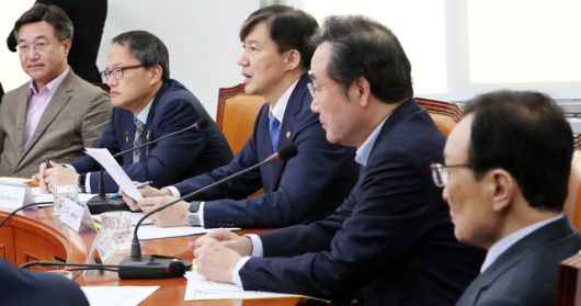 클릭하시면 큰 이미지를 볼 수 있습니다. 한겨레