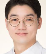 동아일보