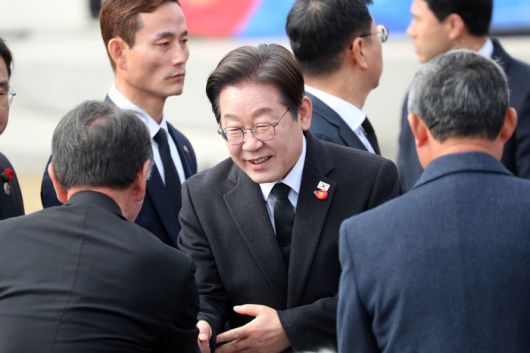 전자신문