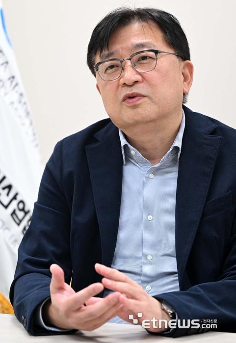 전자신문