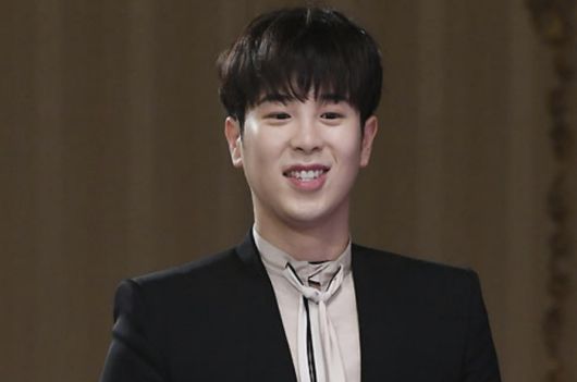 스타투데이