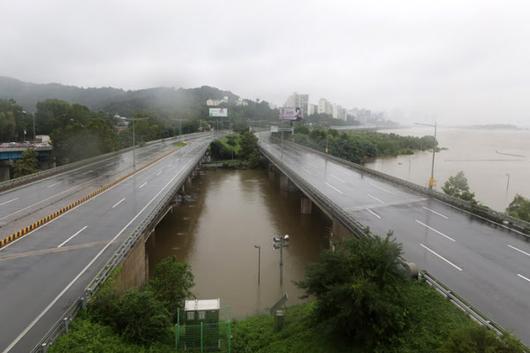 조선일보