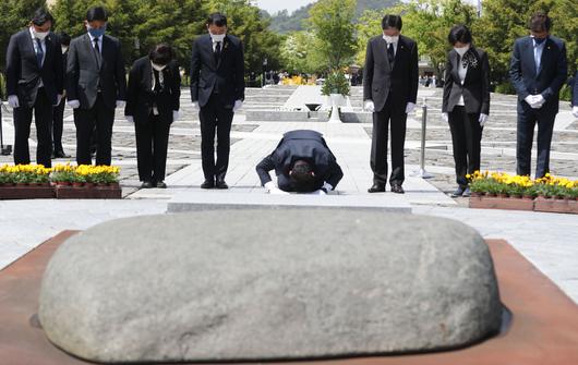 조선일보