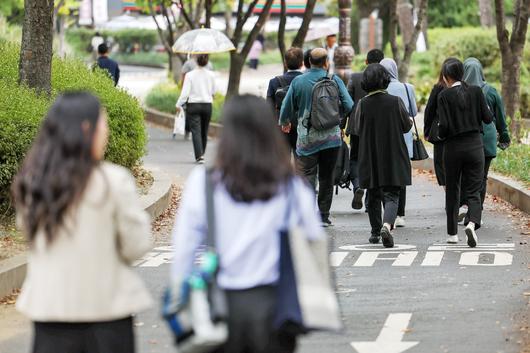 조선일보