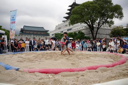 한국일보