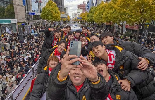 스포츠월드