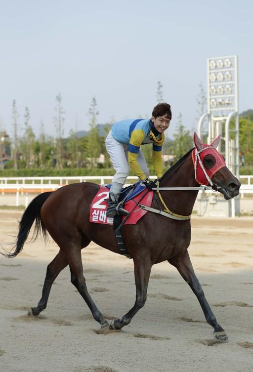 스포츠월드