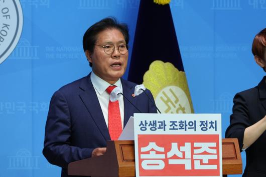 아시아투데이