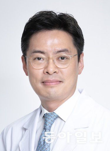 동아일보