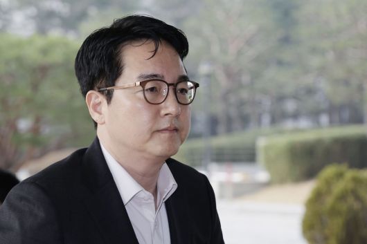 동아일보