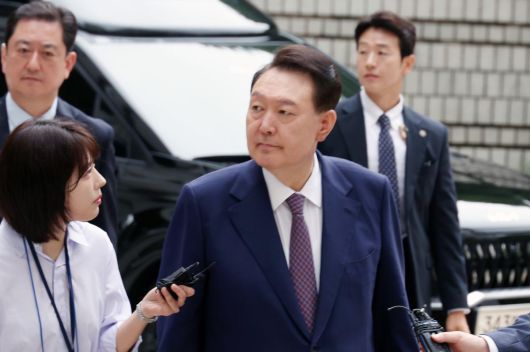 동아일보