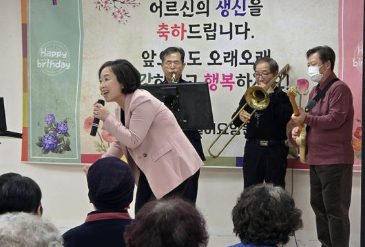 뉴시스
