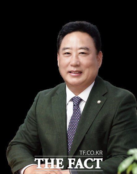 더팩트