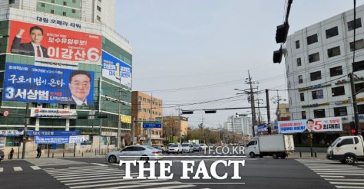 더팩트