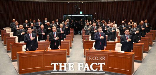 더팩트