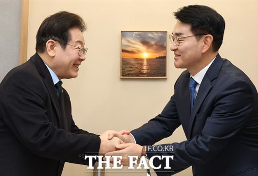 더팩트