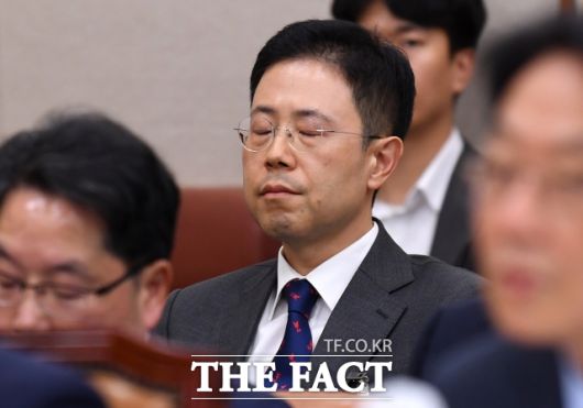 더팩트