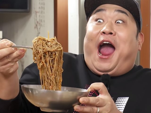 한입만 이미지