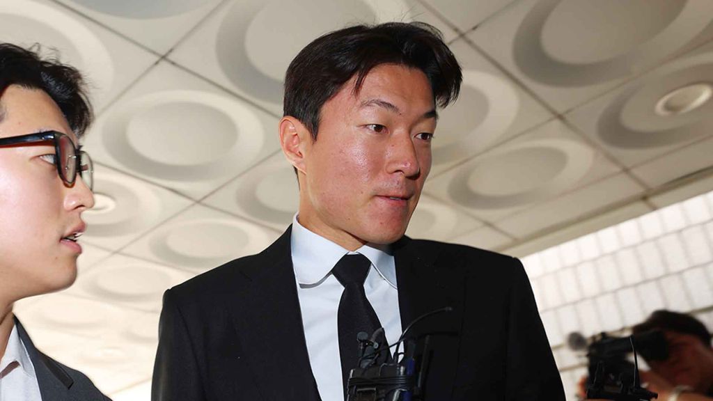 '불법 촬영' 황의조 2심 시작…다음 기일 변론 종결 : zum 뉴스