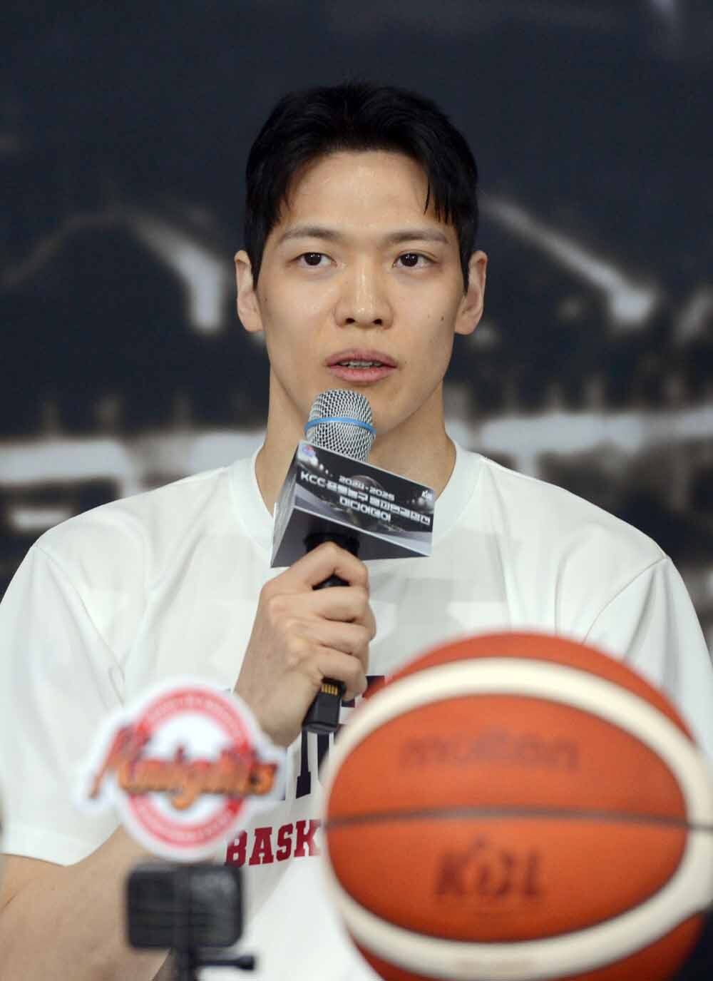 프로농구 서울 SK나이츠, 정관장 꺾고 시즌 첫 4연승…공동 2위 도약