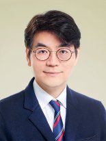 홍수용 논설위원