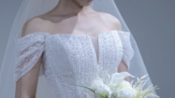 <b>'깜짝 웨딩사진' 송하예, 결혼설에 입장 밝혔다...'#행복' 수정</b>