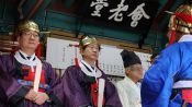 <b>김경수 경남지사 후보, 김해 춘향대제 참석…종친 제례 봉행</b>