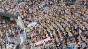 <b>KBO 후반기 시작, 응원하는 야구팬들</b>