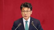 <b>"보복이면 육사를 쪼갰을 것"…진성준, 육·해·공 사관학교 통합 논란에 반박</b>