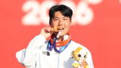 <b>리커브 이우석, 2연속 2관왕 쾌거…한국 양궁 金 3개로 마감</b>
