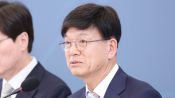 <b>靑 “5·18 성역이냐” 이병태에 공개 경고장</b>
