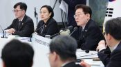 <b>미뤄진 초과이윤 논의…李대통령, 수보회의 당일 취소</b>