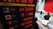 <b>125원 떨어진 원·달러…원화값 7월 8.8% 뛰었다</b>