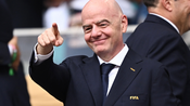 <b>인판티노 FIFA 회장, 대항마들의 불출마로 4선 청신호</b>
