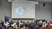<b>‘삼성 도시’ 넘어 R&D 메카로…수원시, 세계 반도체 학회서 투자유치 총력</b>
