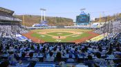 <b>‘흥행 폭발’ 2026 KBO리그, 500만 관중도 또 ‘최소 경기’ 신기록…종전보다 19G 줄였다</b>