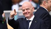 <b>자비없는 UEFA, 탄핵 카드까지 꺼냈다! '월드컵 민영화 대실패' 사면초가 놓인 인판티노, 3연임 '적신호'...후임으로 '교수님' 벵거 감독 거론</b>