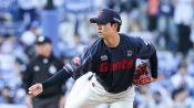 <b>'최고 155km' 롯데서 방출된 쿄야마, 대만 라쿠텐 몽키스 입단 "韓日 경험 살려, 팀 기여하겠다"</b>