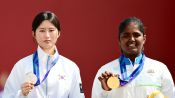 <b>"한국 잘 잡네, 자이언트 킬러 쿰쿰!"…'14억 인도' 17세 신궁에 열광→"강채영·오예진 다 이겼어, 역사적인 승리"</b>