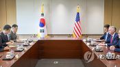 <b>강신철·조현, 매코믹 美상원의원 접견…한미 조선협력 등 논의</b>