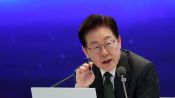 <b>李 “인구정책 대전환 필요…사회경제 시스템 전반 재설계해야”</b>