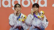 <b>5연패 악몽 설욕… 이소희-백하나, 24년 만의 금빛 셔틀콕</b>
