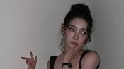 <b>'AI 미모' 카리나, 사람 미모 맞나…감탄 부르는 압도적 비주얼</b>