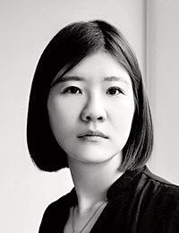 이진송 계간 홀로 발행인