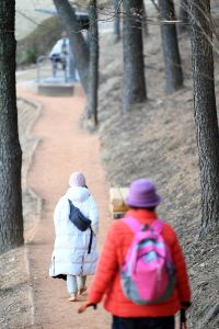 '동래읍성 북문 맨발길'