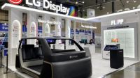 <b>FMM 한계 돌파, 감쪽같은 폴더블… 초격차 굳힌 K-OLED</b>