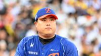 <b>'50일째 0승' 류현진 바라보는 68세 老감독의 진심 "팬들께 죄송, 8월엔 좋은 경기 보여드리고파"</b>