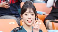 <b>치어리더 오효정, 깜찍한 브이</b>