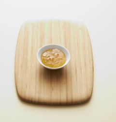 2. 유자청은 잘게 자른다.